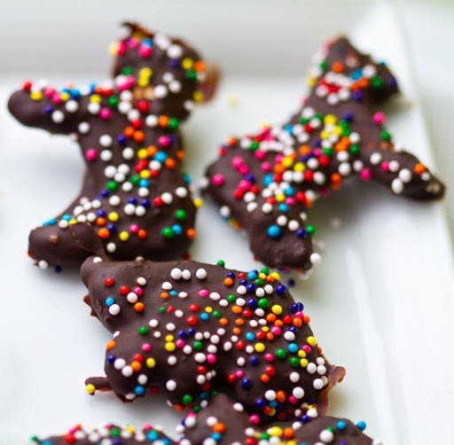 animal-crackers-chocolate4fg.jpg
