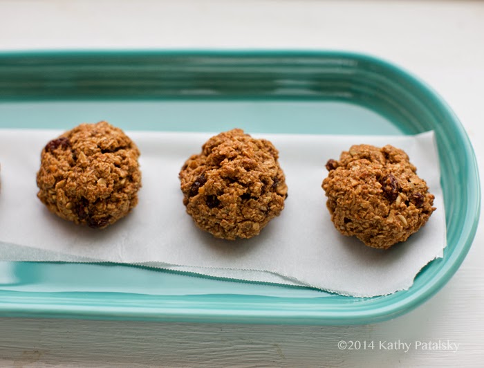 row of yummy cookies row of yummy oat raisin cookies