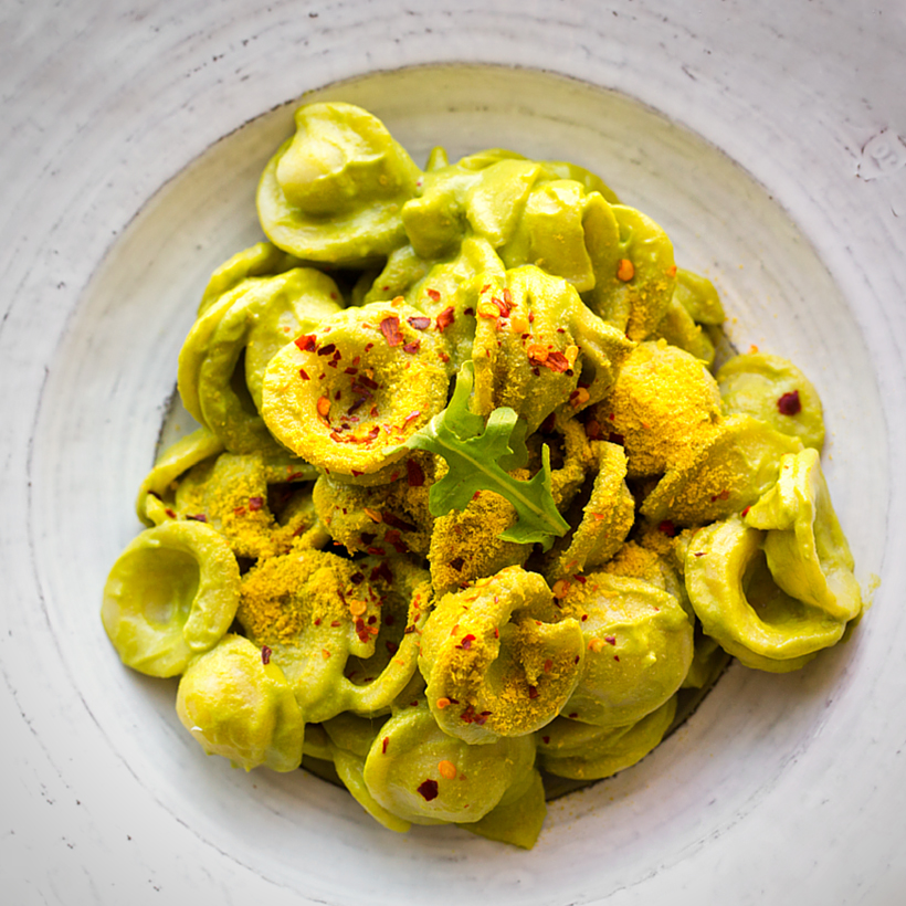 AVOCADO252520PESTO2525283252529252520copy.jpg