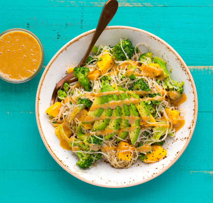 k-2017_04_05_9-22-16_9999_37healthyhappylife-veganpeanut-broccoli-rice-noodle-bowlEASY.png