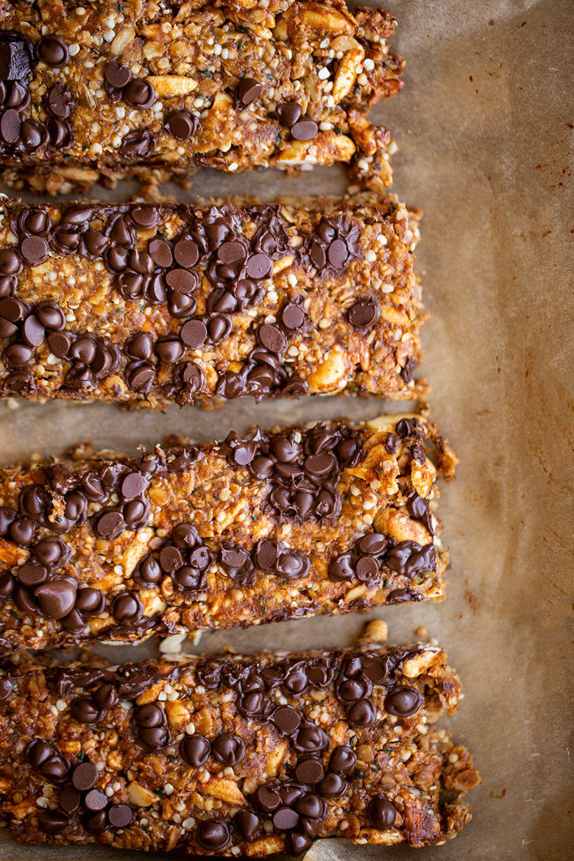 chocolate chip granola bars
