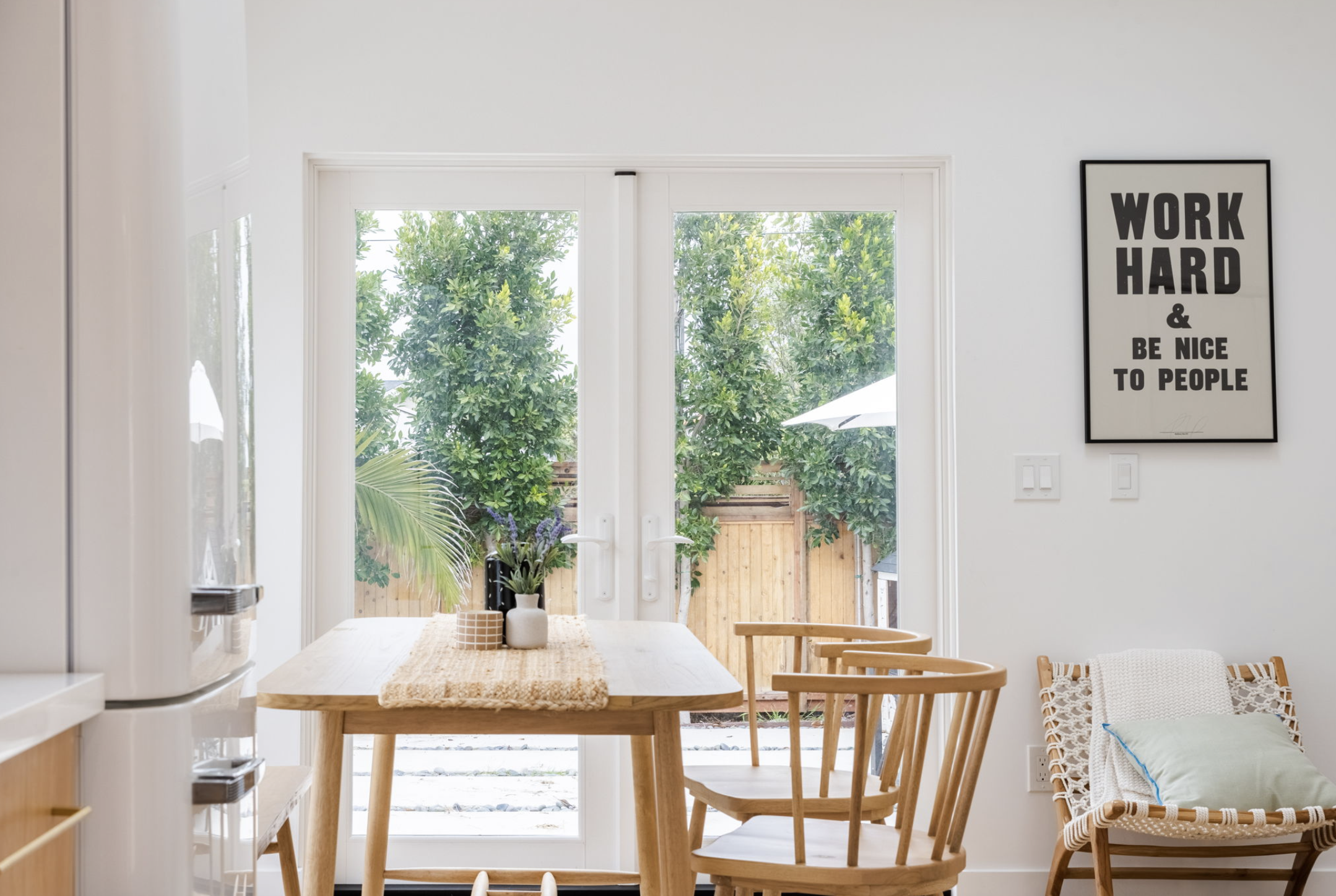 kitchen table adu